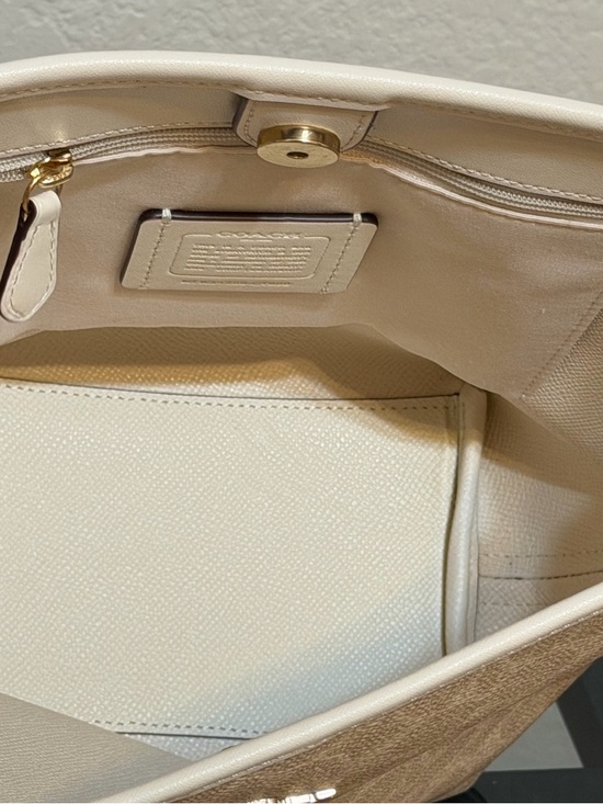 Coach Signature City Bucket Bag NWT - Picture 9 of 11